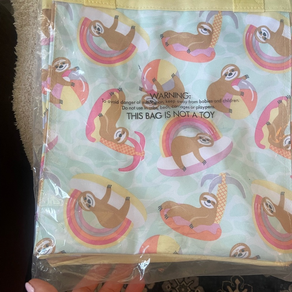 Thirty-One Sloth Print Tote with Yellow Handles - Picture 5 of 6